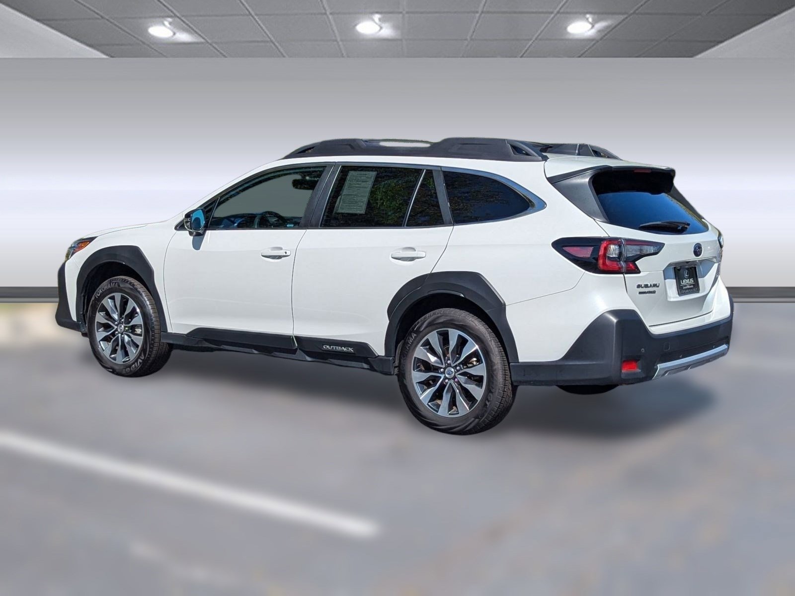 2023 Subaru Outback Limited photo 3