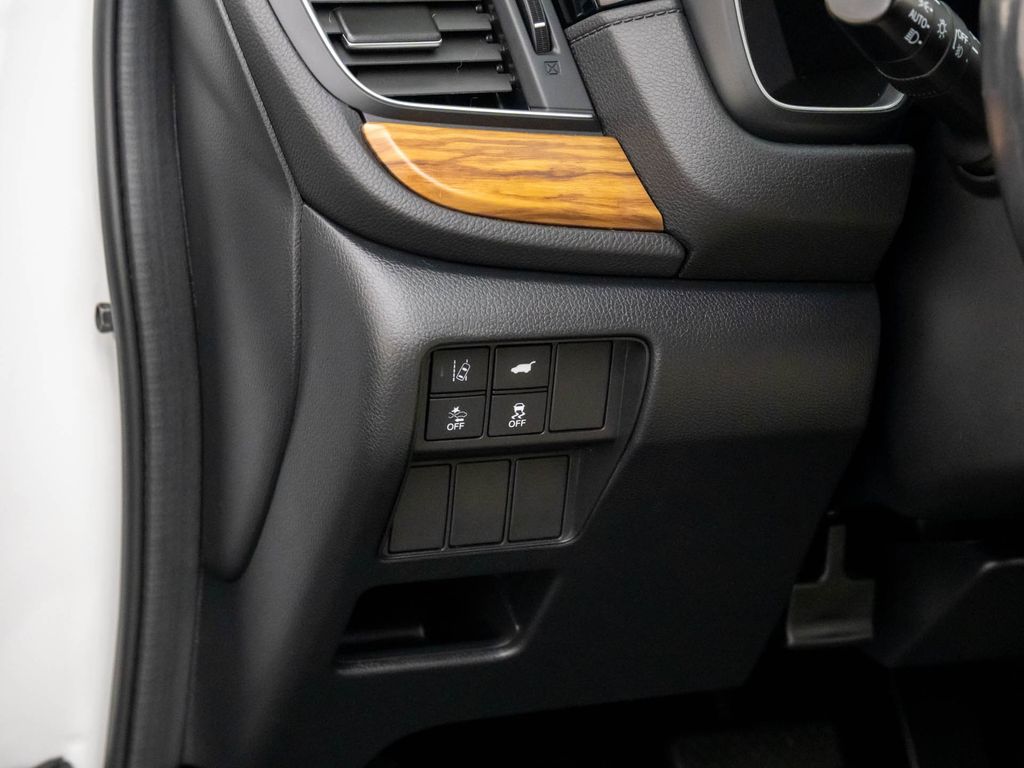2019 Honda CR-V Touring photo 15