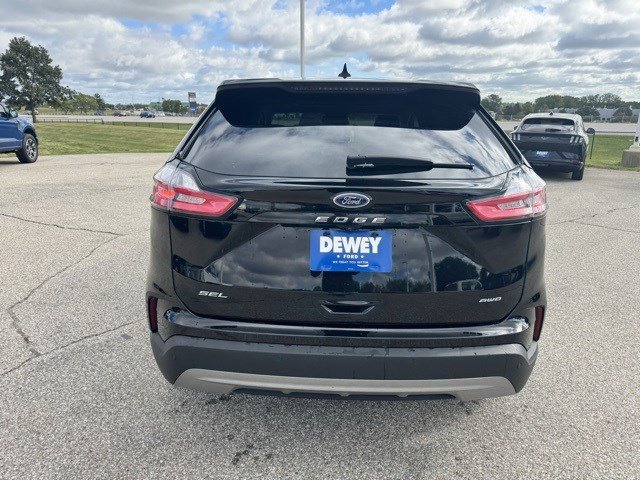 2023 Ford Edge SEL photo 6