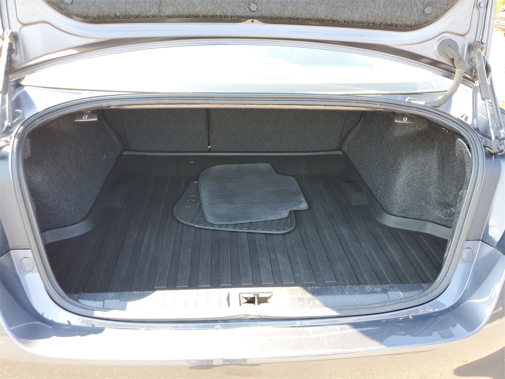 2017 Subaru Legacy 2.5i Premium photo 8