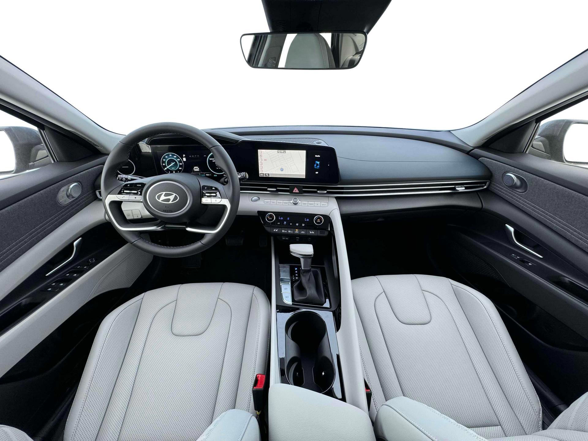 2025 Hyundai Elantra Hybrid Limited photo 13