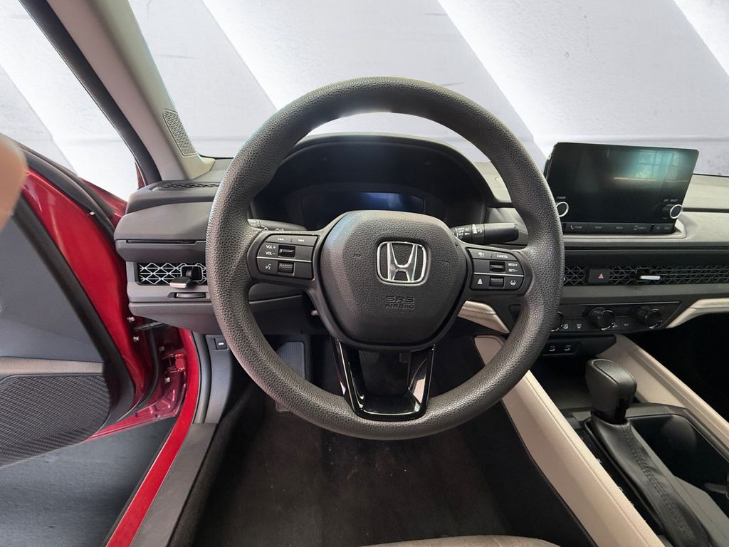 2023 Honda Accord EX photo 9