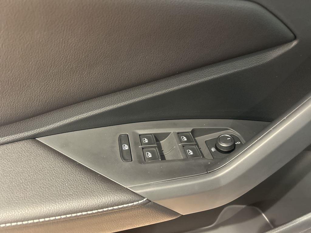 2025 Volkswagen Jetta 1.5T Sport photo 12