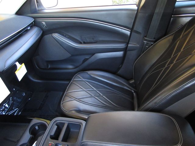 2025 Ford Mustang Mach-E Select photo 21