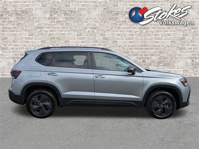 2025 Volkswagen Taos S photo 2