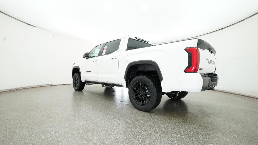 2025 Toyota Tundra SR5 CrewMax photo 9