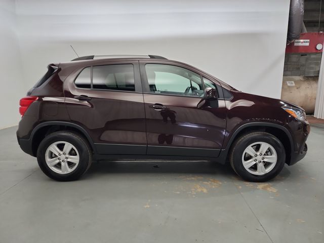 2022 Chevrolet Trax LT photo 7