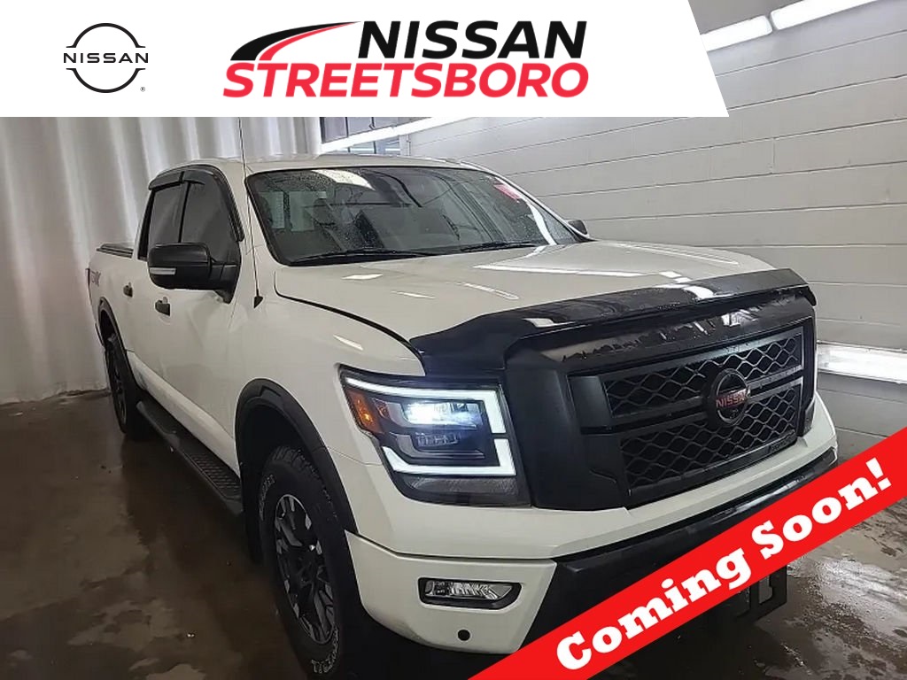 2021 Nissan Titan PRO-4X's photo