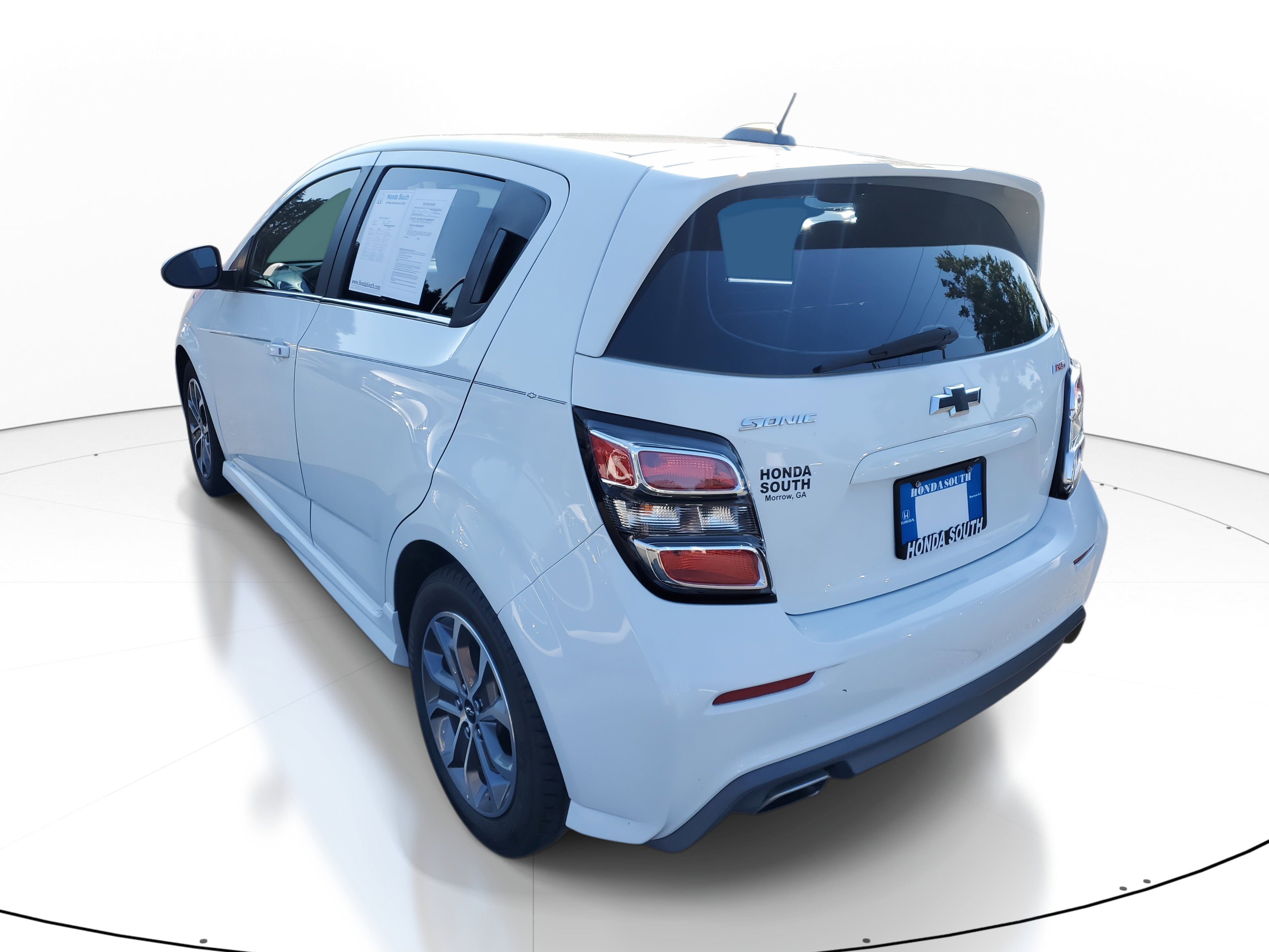 2019 Chevrolet Sonic LT photo 4