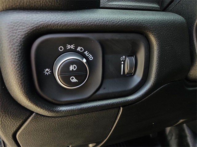 2025 Ram 2500 Tradesman photo 12