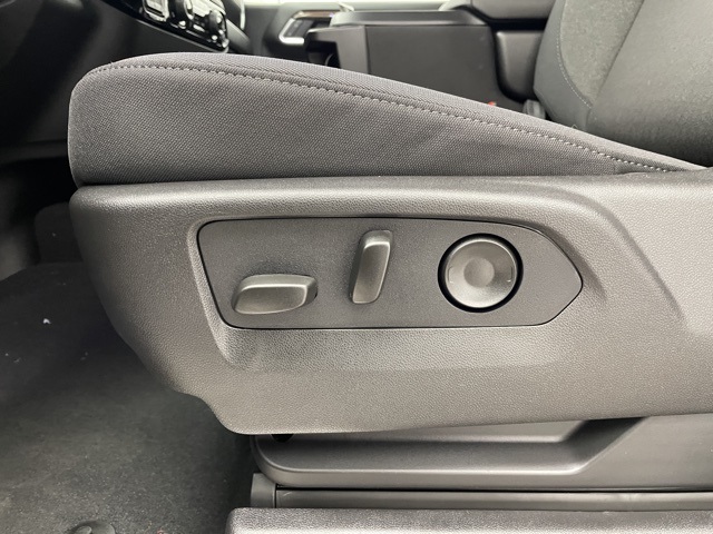 2026 Chevrolet Silverado 1500 LT photo 3