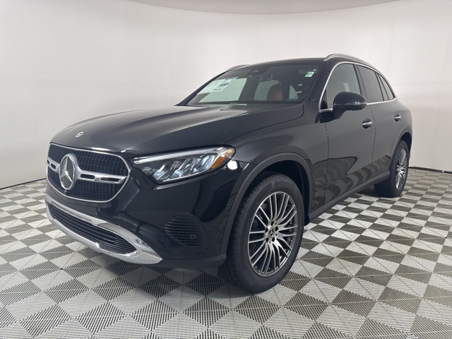 2026 Mercedes Benz GLC 300 4MATIC photo 3