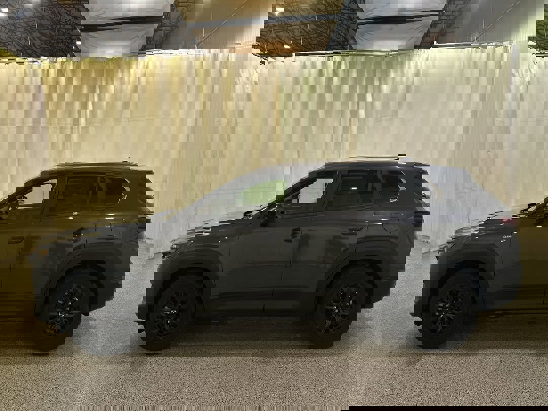 2025 Mazda CX-50 Preferred photo 3