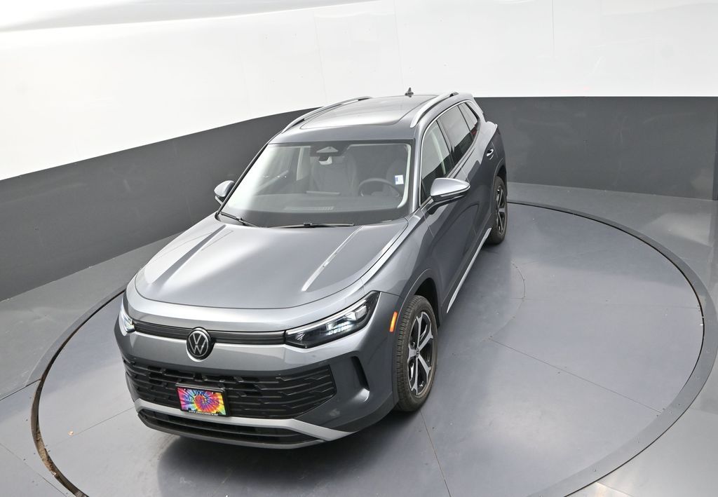 2025 Volkswagen Tiguan SE photo 10