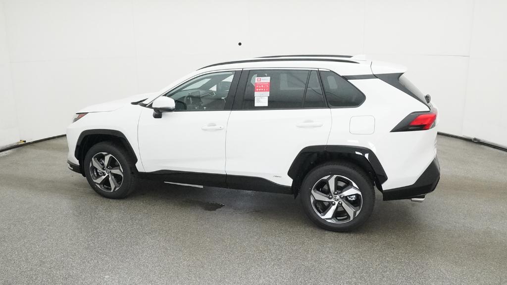 2025 Toyota RAV4 Hybrid SE photo 7