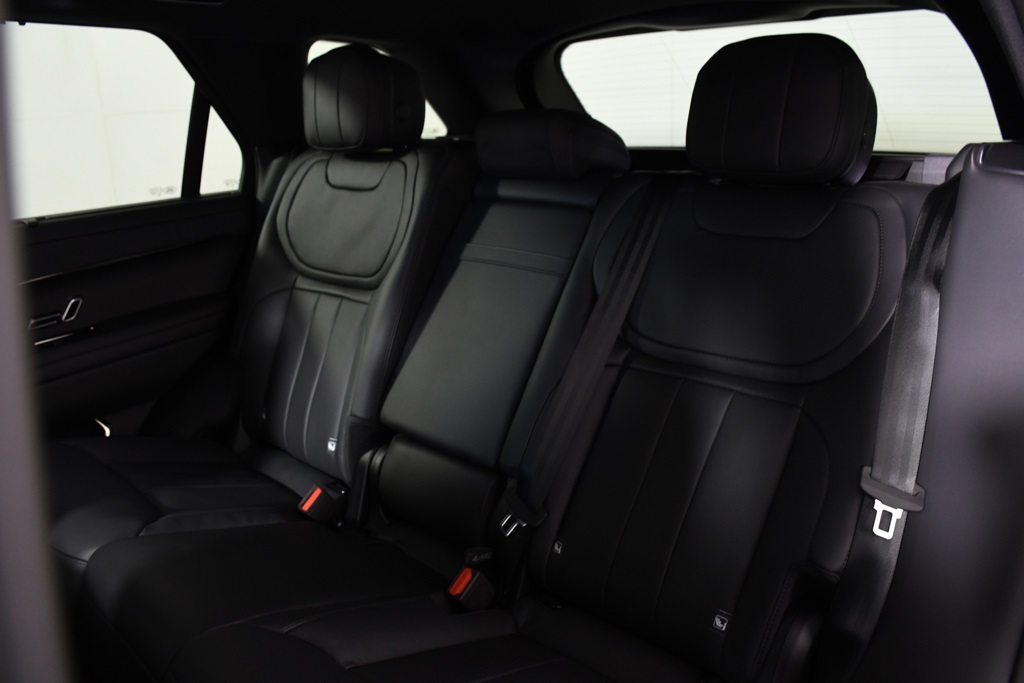 2025 Land Rover Range Rover Sport SE photo 26