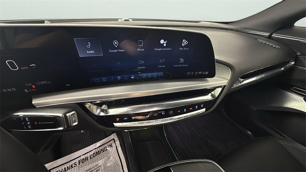 2024 Cadillac Lyriq Luxury photo 22