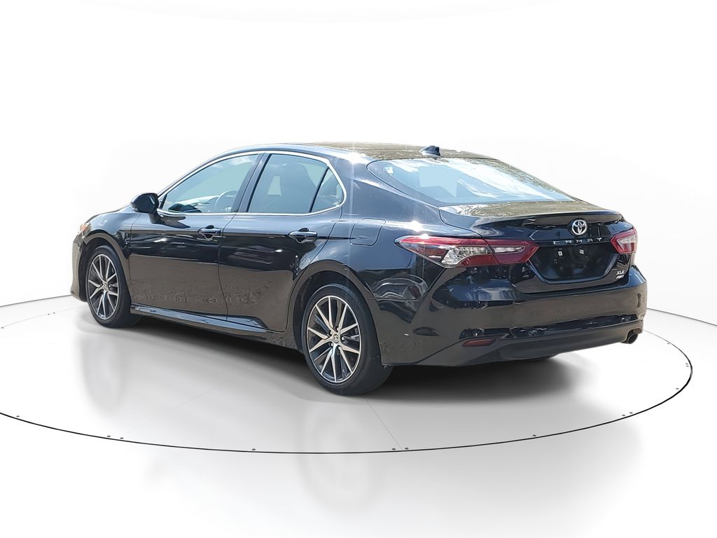 2023 Toyota Camry XLE photo 3