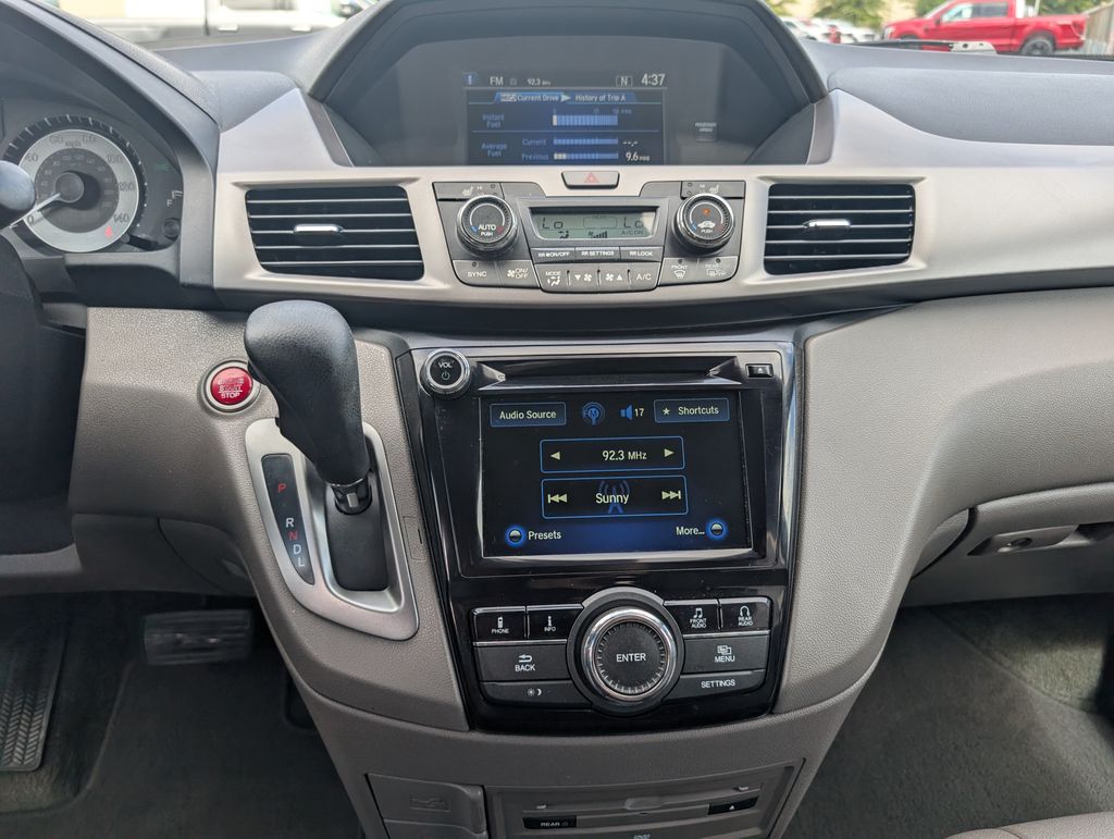 2016 Honda Odyssey EX-L photo 20