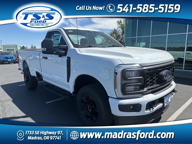 2025 Ford F-350 Super Duty XL's photo