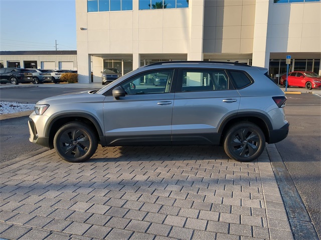 2025 Volkswagen Taos S photo 6