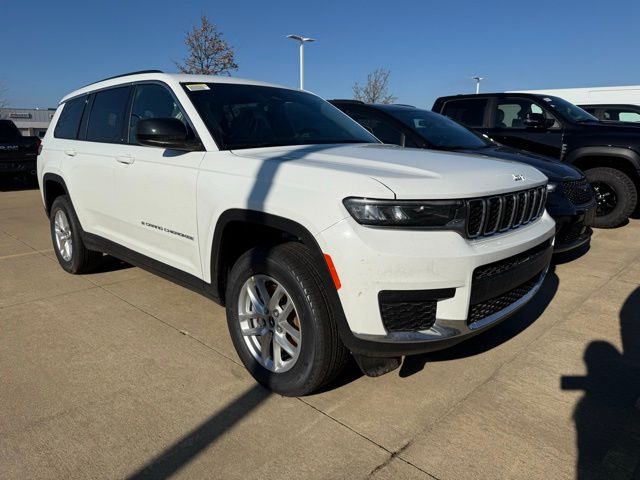 2025 Jeep Grand Cherokee L Laredo's photo