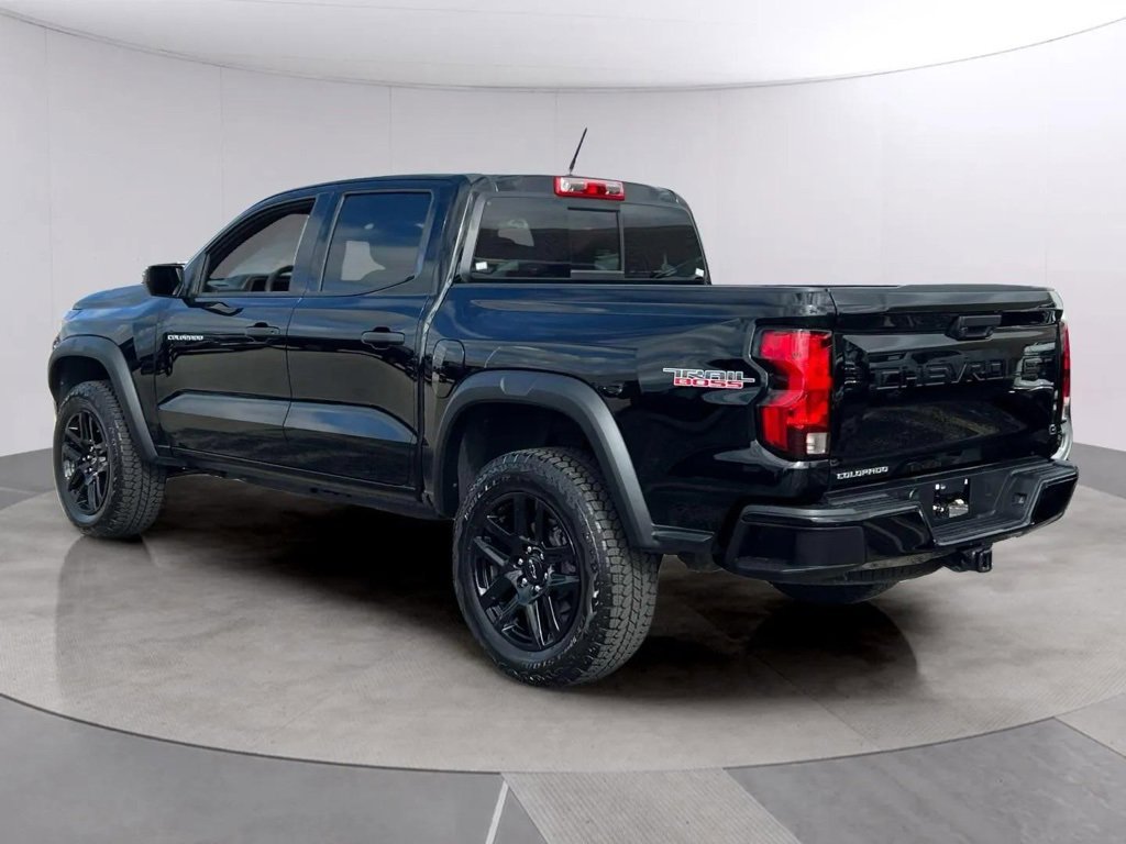 2024 Chevrolet Colorado Trail Boss photo 3