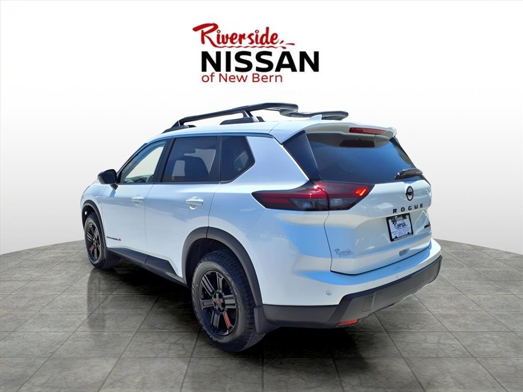 2025 Nissan Rogue SV photo 4