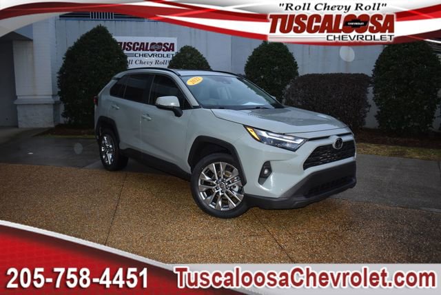 2022 Toyota RAV4 XLE Premium's photo