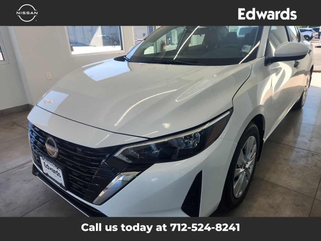 2025 Nissan Sentra S photo 4