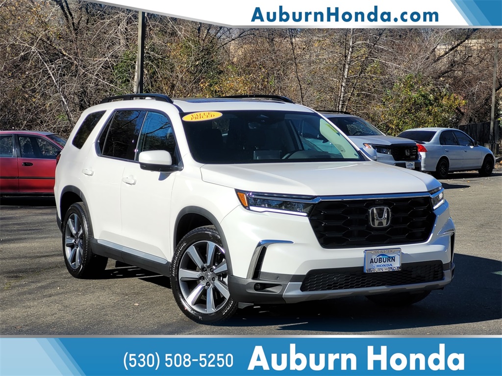 2025 Honda Pilot Elite's photo