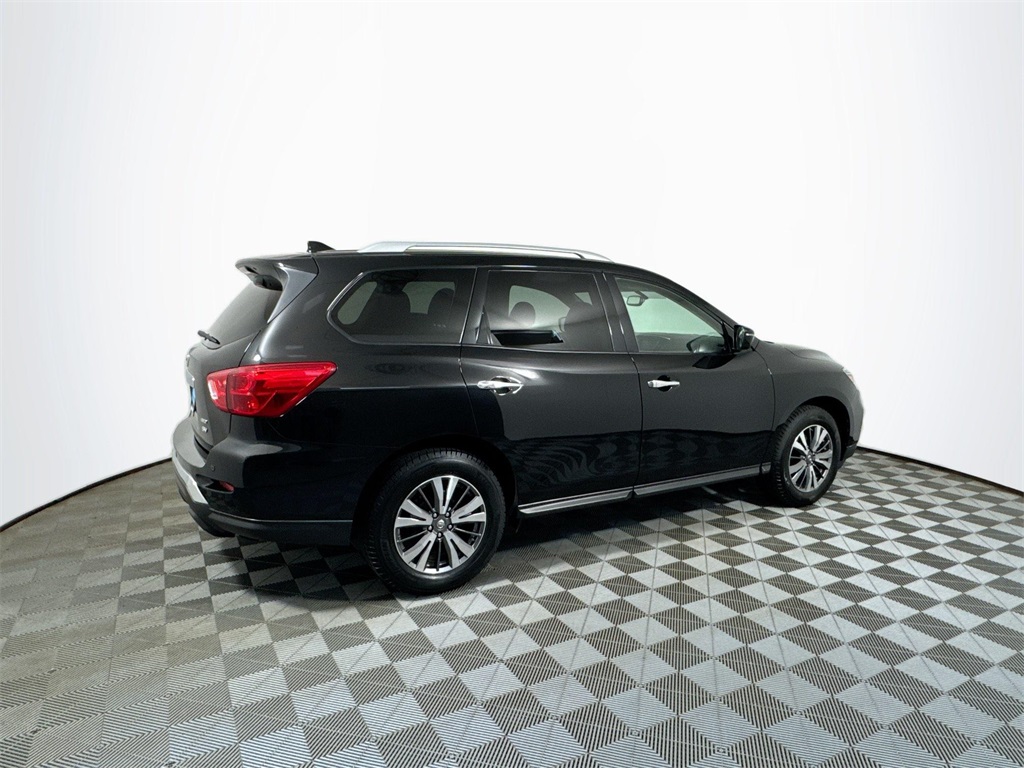 2019 Nissan Pathfinder SV photo 10