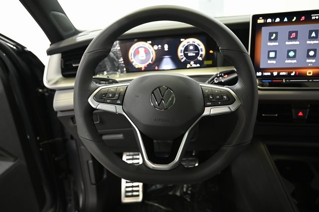 2025 Volkswagen Tiguan SE R-Line Black photo 3