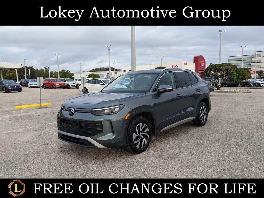 2025 Volkswagen Tiguan S's photo