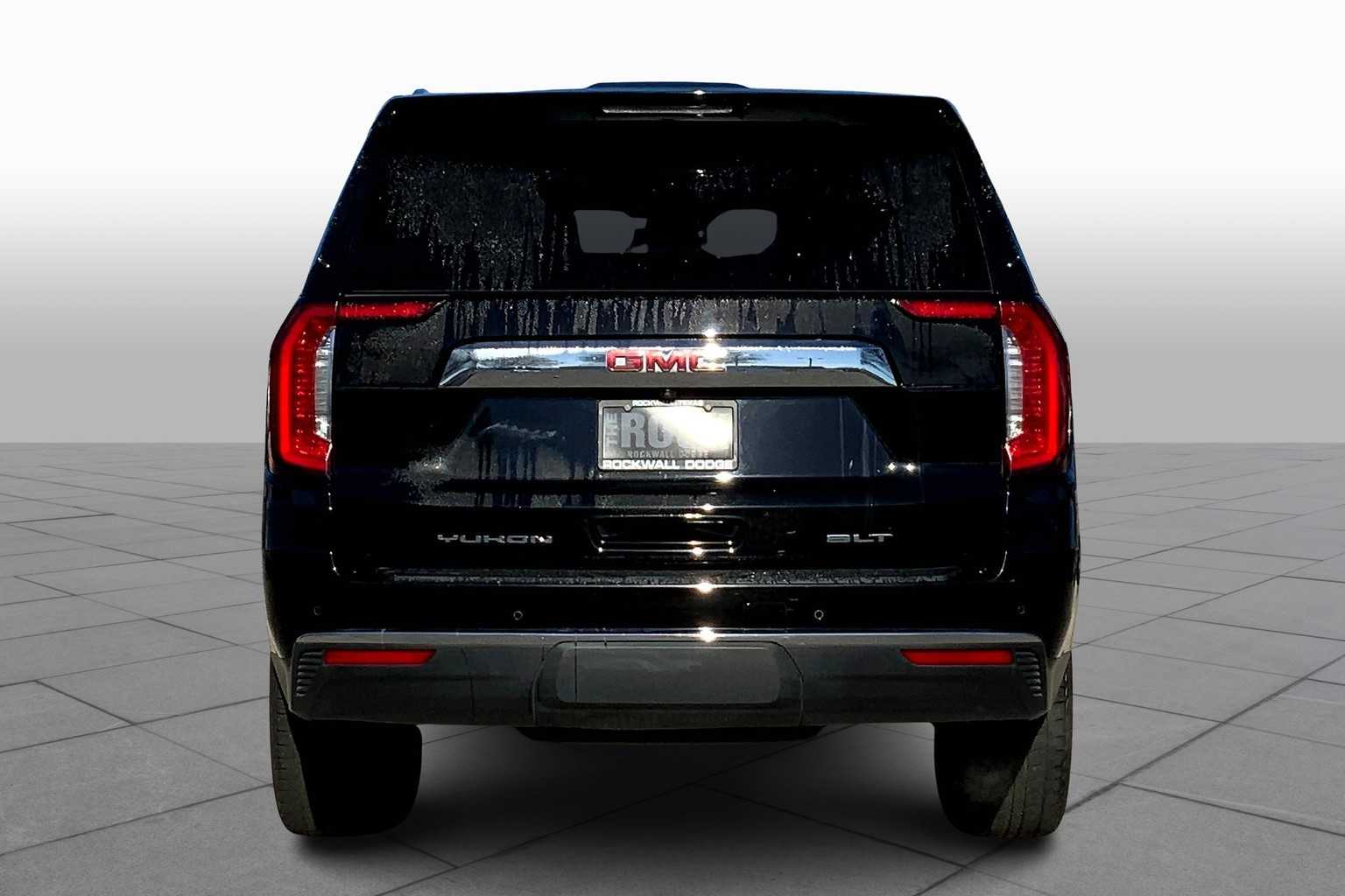 2023 Gmc Yukon SLT photo 4
