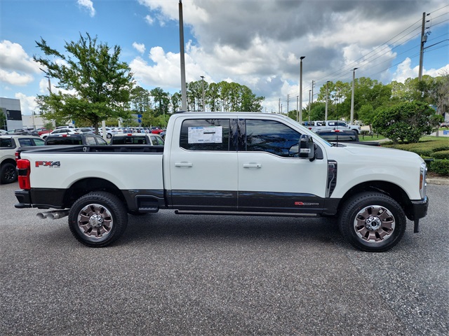 2025 Ford F-250 King Ranch photo 2