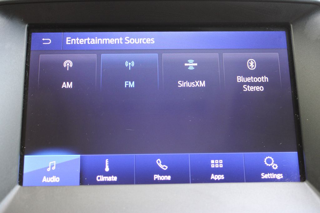 2020 Ford Edge SE photo 16