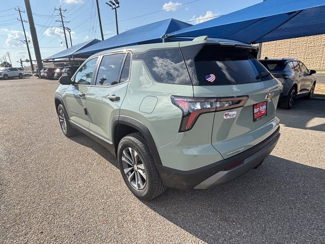 2026 Chevrolet Equinox LT photo 2