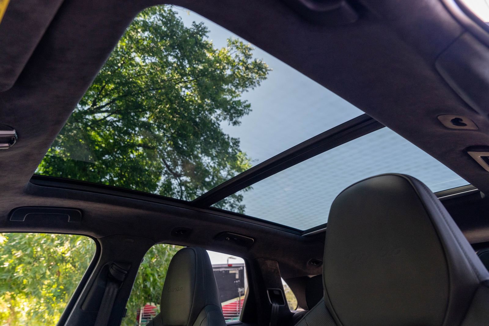 2020 Porsche Cayenne Turbo photo 34