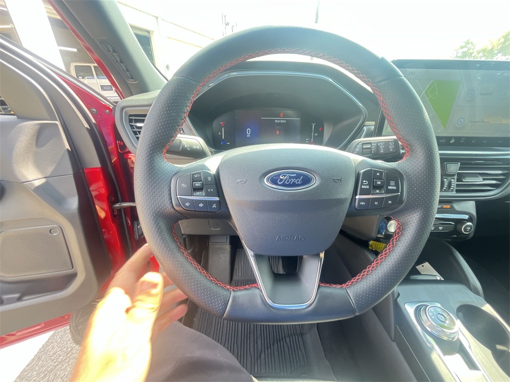 2024 Ford Escape ST-Line photo 13