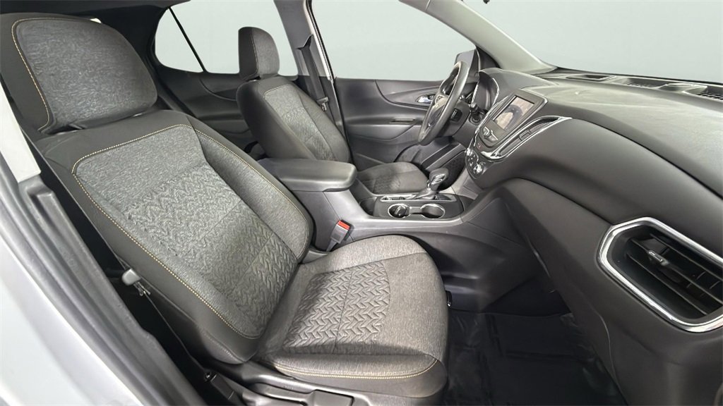 2023 Chevrolet Equinox LT photo 23