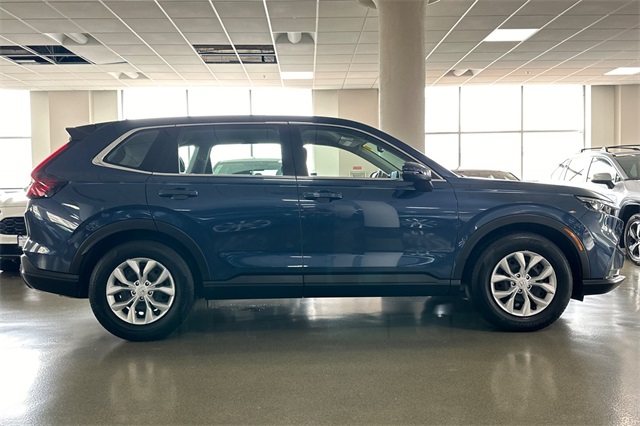 2024 Honda CR-V LX photo 3