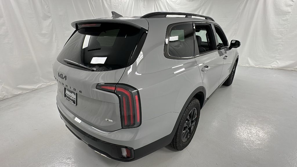 2026 Kia Sportage Hybrid EX photo 2