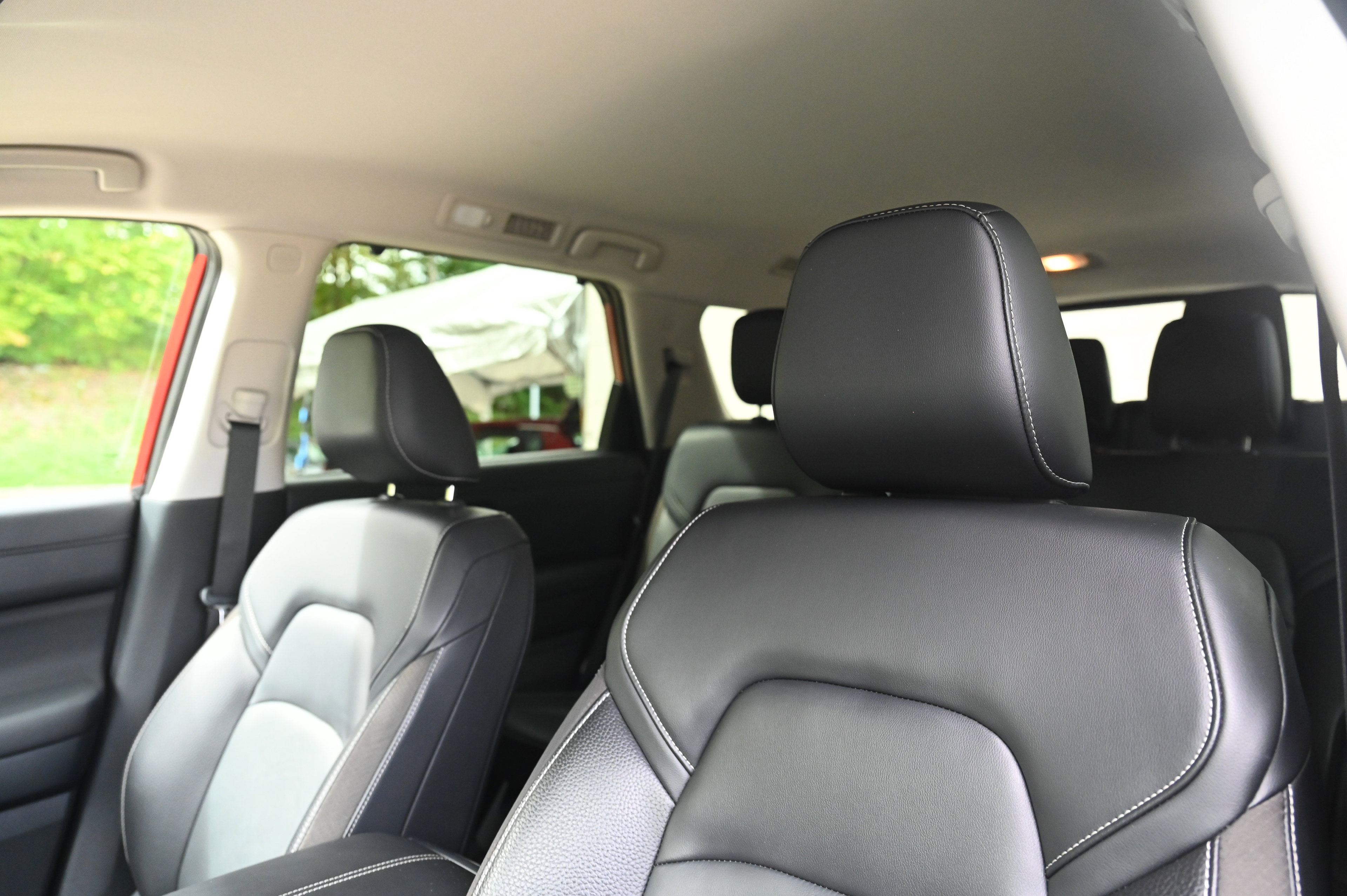 2022 Nissan Pathfinder SL photo 17