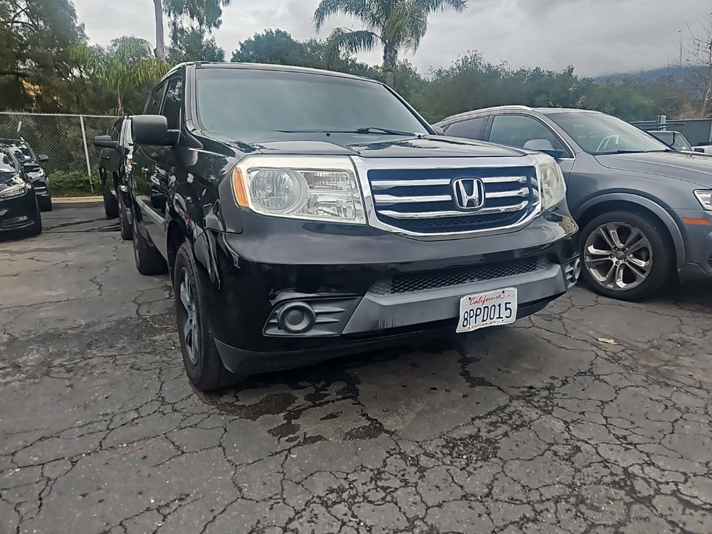 2015 Honda Pilot LX's photo