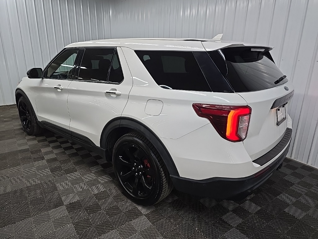 2021 Ford Explorer ST photo 9