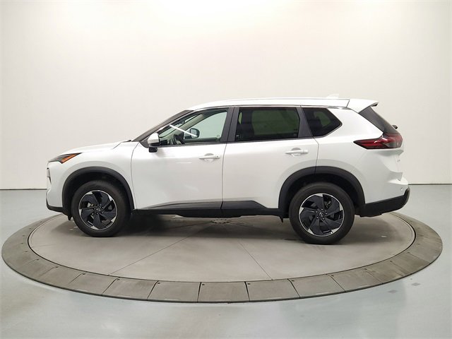 2024 Nissan Rogue SV photo 4