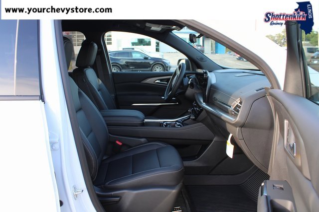 2026 Chevrolet Traverse photo 14