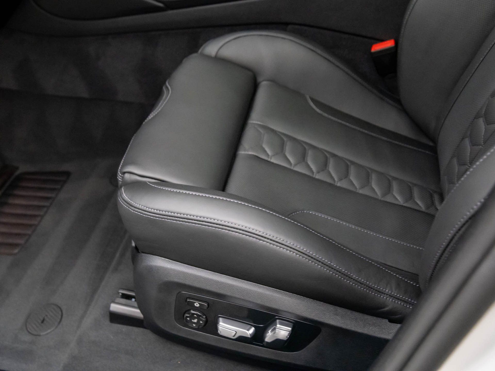 2026 Bmw X6 photo 13