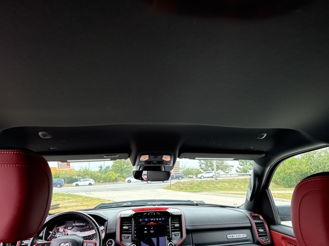 2022 Ram 1500 Rebel photo 17